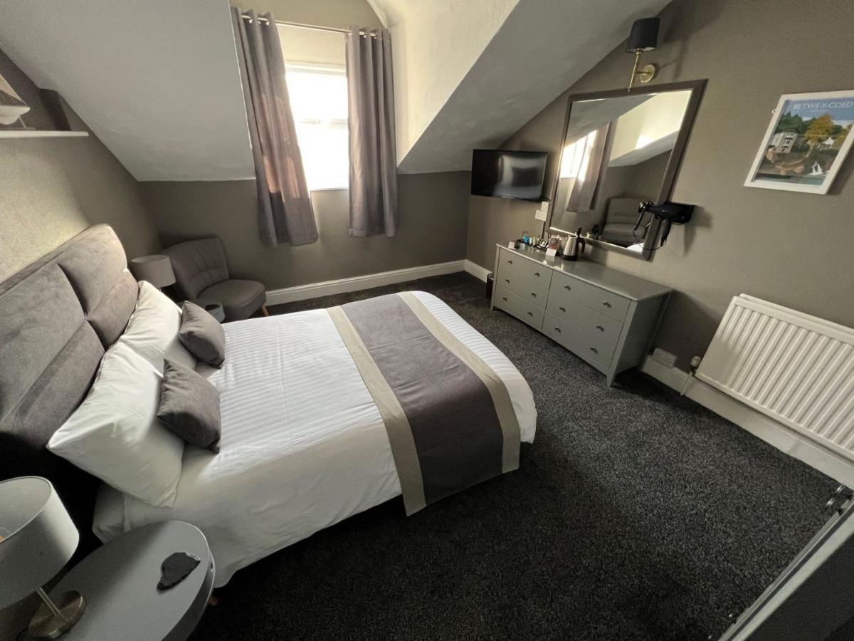 Swn Y Mor Hotel Ландъндо Стая снимка