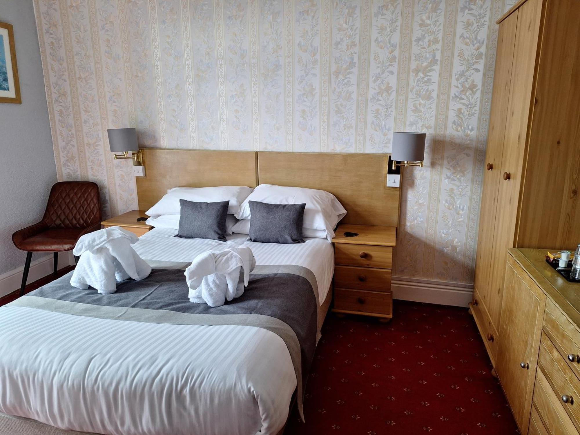 Swn Y Mor Hotel Ландъндо Стая снимка