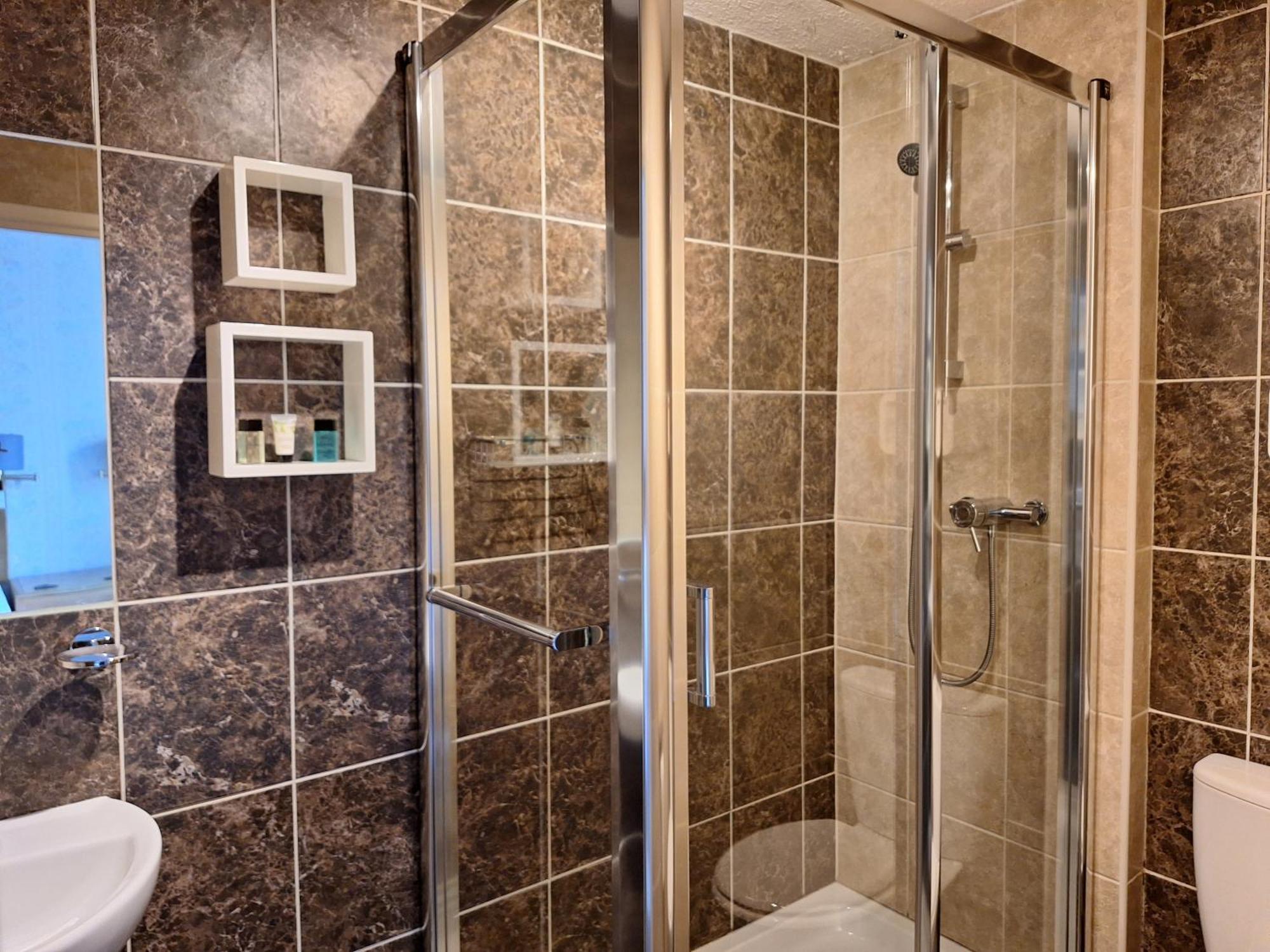 Swn Y Mor Hotel Ландъндо Стая снимка